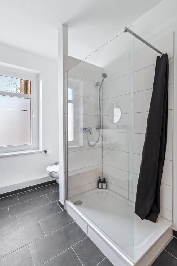 Markranstädt Salihomes/Max Apartment/5Pax/Modern Eingerichtet/Voll Ausgestattet Kueche מראה חיצוני תמונה